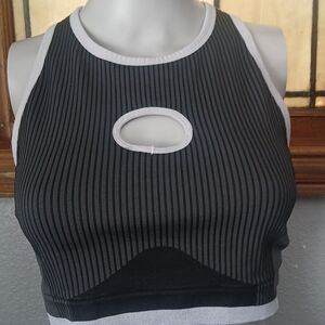 Fabletics Medium Sports Bra, Keyhole Racerback Sportswear Athletic Workout